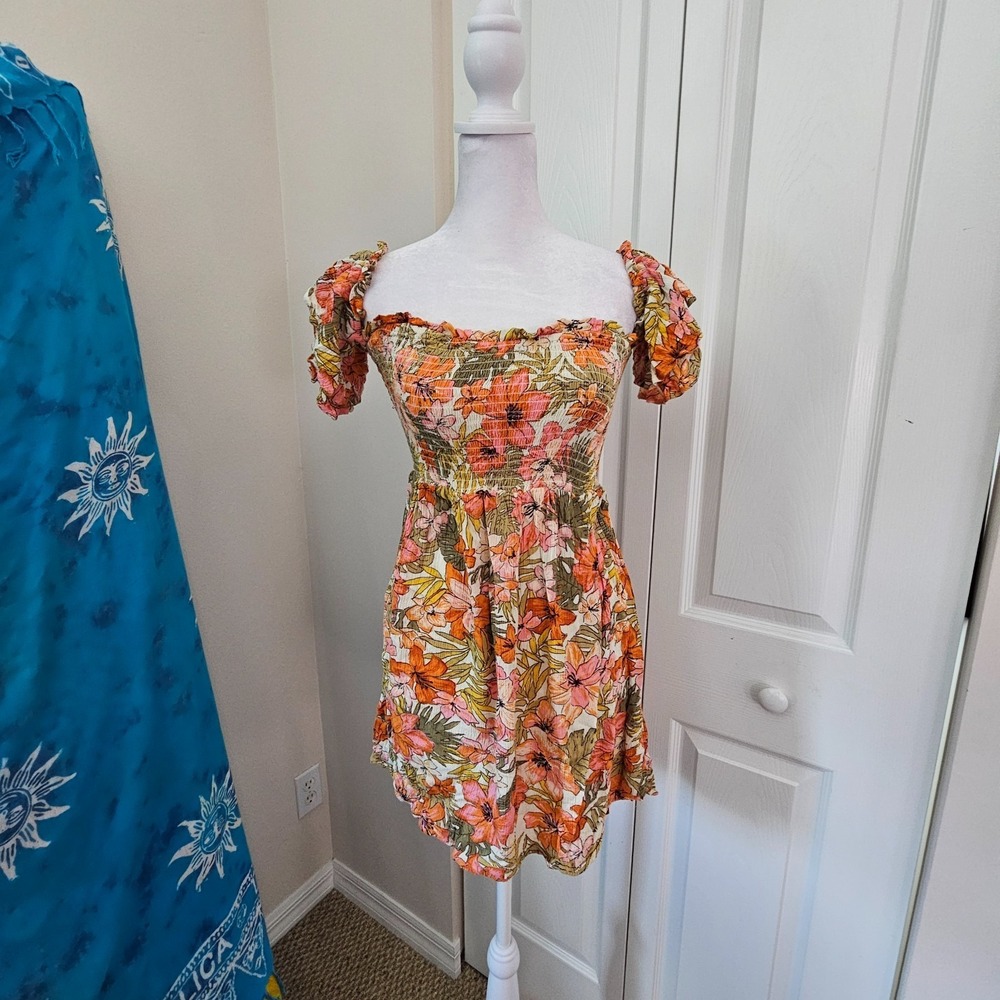 Billabong Floral Smocked Mini Dress Off Shoulder Puff Sleeve Tropical Size Small